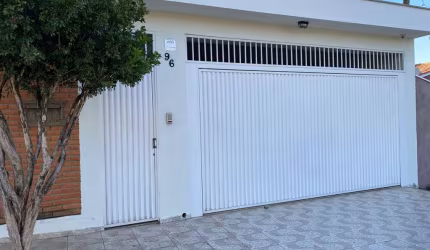 Casa para Venda em Salto, Centro, 3 dormitórios, 1 suíte, 1 banheiro, 3 vagas