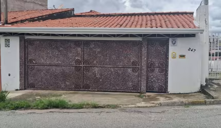 Casa para Venda em Itu, São Luiz, 3 dormitórios, 1 suíte, 1 banheiro, 4 vagas