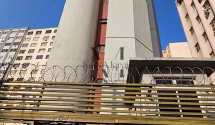 Charmoso Duplex, 2 quartos na Rua 8 com vaga de garagem - Setor Central