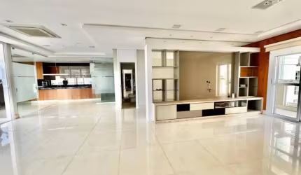 Lindo apartamento a venda Ed. Casa Batlo, 3 suítes, 4 vagas de garagem