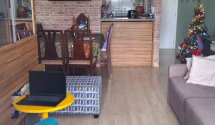 Apartamento à venda, no Edifício Mirante do Lago, Gleba Fazenda Palhano, Londrina, PR