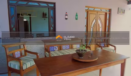 Oportunidade: Casa térrea em Condomínio fechado com 371 m2, 4/4 em Piata, Salvador - BA