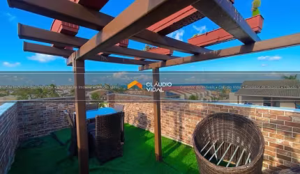 Lindíssimo apartamento Triplex. 2/4 no final da praia de Ipitanga, Lauro de Freitas, BA