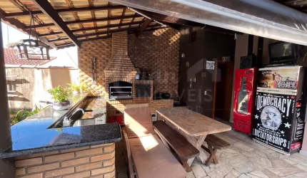 Casa a venda ou para locação no condominio Aruã