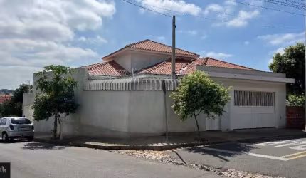 Casa de dois quartos com suíte para venda em Birigui