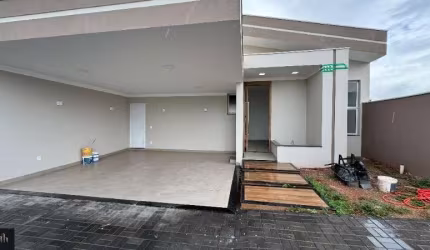 Casa em construção de três quartos sendo uma suíte para venda no condominio Boa Vista em Birigui