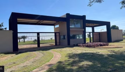 Terreno em Condomínio de Luxo à Venda em Birigüi-SP, Bairro Córrego Fundo, 2.660,48m² de Área