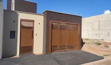 Residencial Acapulco: Casa com 2 quartos, 1 suíte e 2 vagas de garagem em Birigüi-SP - 99,00 m² de área