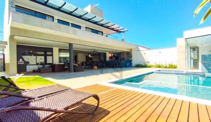 Casa com 5 Suítes à venda, 290 m² por R$ 2.400.000 - Nova São Pedro - São Pedro da Aldeia/RJ