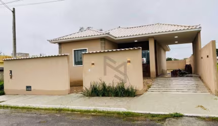 Casa com 3 dormitórios à venda, 110 m² por R$ 585.000,00 - São Matheus - São Pedro da Aldeia/RJ