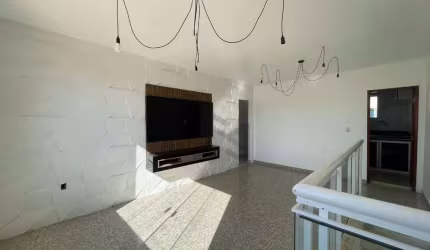 Sobrado com 2 dormitórios para alugar, 65 m² por R$ 2.200/mês - Fluminense - São Pedro da Aldeia/RJ