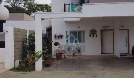 Sobrado com 3 dormitórios sendo 1 suíte à venda, 119 m² por R$ 745.000,00 - Areão - Taubaté/SP
