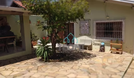 Casa com 3 dormitórios à venda, 198 m² por R$ 670.000,00 - Vila Jaboticabeira - Taubaté/SP