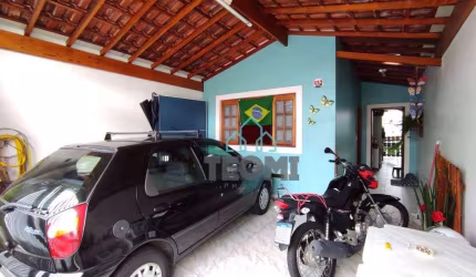Casa com 2 dormitórios (1 suíte) à venda, 108 m² por R$ 350.000 - Parque Arco Íris - Taubaté/SP