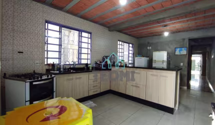 Sobrado com 3 dormitórios à venda, 100 m² por R$ 375.000,00 - Parque Senhor do Bonfim - Taubaté/SP