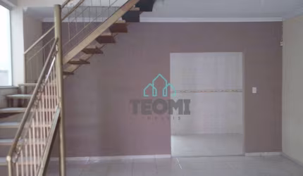 Sobrado com 3 dormitórios à venda, 177 m² por R$ 650.000,00 - Jardim Maria Augusta - Taubaté/SP