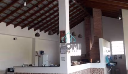 Chácara com 3 dormitórios à venda, 728 m² por R$ 550.000,00 - Barreiro - Taubaté/SP