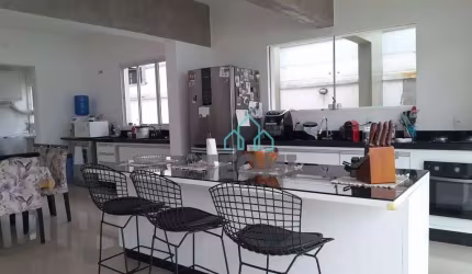 Casa com 3 dormitórios à venda, 224 m² por R$ 1.689.000,00 - Parque Senhor do Bonfim - Taubaté/SP