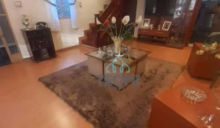 Sobrado com 3 dormitórios à venda, 130 m² por R$ 530.000,00 - Vila Jaboticabeira - Taubaté/SP