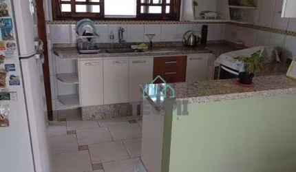 Casa com 3 dormitórios à venda, 180 m² por R$ 480.000,00 - Village Tremembé - Tremembé/SP