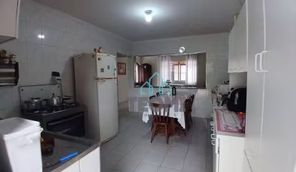 Casa com 4 dormitórios à venda, 220 m² por R$ 600.000,00 - Parque Senhor do Bonfim - Taubaté/SP