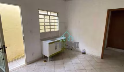 Casa com 8 dormitórios à venda, 180 m² por R$ 620.000,00 - Vila São José - Taubaté/SP