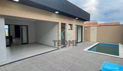 Casa com 3 dormitórios (1 Suíte com Closet) + Piscina à venda, 168 m² por R$ 950.000 - Pérola do Vale - Tremembé/SP