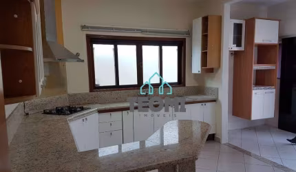 Casa com 3 dormitórios, 200 m² - venda por R$ 1.200.000,00 ou aluguel por R$ 5.000,00/mês - Jardim Independência - Taubaté/SP