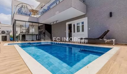 Casa em condomínio com 4 suítes, mobiliada, à venda no São Braz - Curitiba/PR