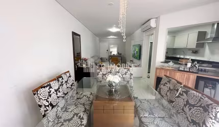 Apartamento diferenciado com 3 dormitórios sendo 1 suíte, à venda no edifício Portal d'Antares em Balneário Camboriú