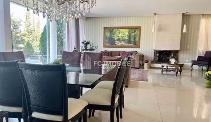 Casa de alto padrão com 6 quartos sendo 4 suítes, disponível para locação no condomínio Haras Rio do Ouro em Balneário Camboriú