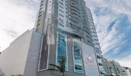 Cobertura Duplex com 4 Suítes sendo 1 máster, à venda no edifício Porto Di Napoli em Balneário Camboriú