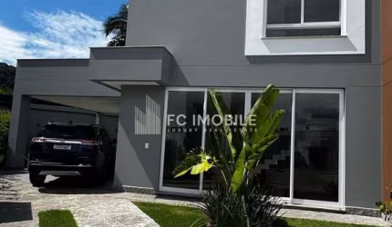 Casa e 3 dorms em cond. clube - Balneário Camboriú