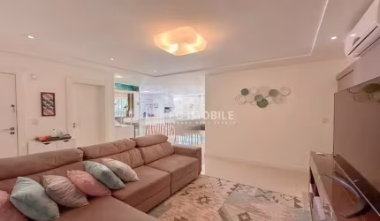 Apartamento com 4 suítes, inteiro mobiliado,  à venda  no edifício Lumiere em Balneário Camboriú