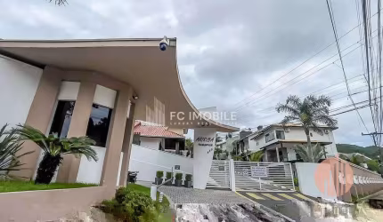 Terreno com 280 m², à venda no Condomínio Residencial Ariribá em Balneário Camboriú