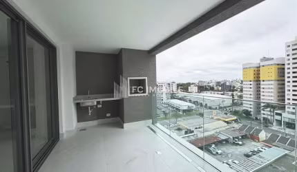 REVENDA! Apartamento com 3 quartos sendo 1 suíte,  à venda no bairro Cabral em Curitiba/PRa