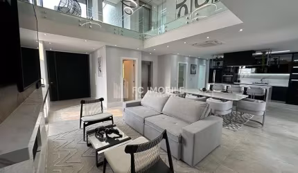 Casa com 4 suítes, toda mobiliada e equipada, à venda no condomínio clube Caledônia em Camboriú/SC