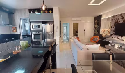 Apartamento com 1 suítes e 2 Demi suítes, à venda no edifício Quéfren Residencial em Balneário Camboriú