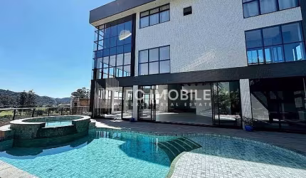 Luxuosa casa em condomínio com Vista para o Mar e  6 suítes, à venda em Itapema/SC
