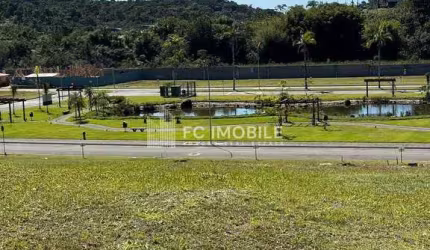 Terreno em condomínio com 457 m² privativos, à venda no Centro em Camboriú/SC