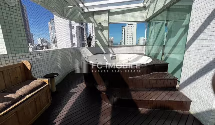 Cobertura Triplex com 250 m² ptivativos e 6 quartos sendo 5 suítes, à venda em Balneário Camboriú