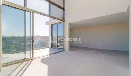Apartamento com 245,69 m² privativos, 4 quartos sendo 2 suítes, à venda no bairro Cristo Rei - Curitiba/PR