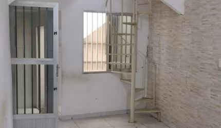 Casa Ampla com 3 Quartos e Terraço