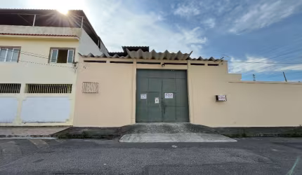 Excelente Galpão Comercial para Aluguel – Localização Privilegiada em Mesquita/RJ!