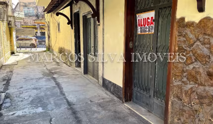 SALA AMPLA NO CORAÇÃO DE NOVA IGUAÇU!