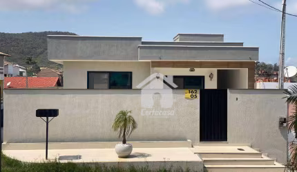 Casa com 2 dormitórios à venda, 118 m² por R$ 425.000,00 - Fluminense - São Pedro da Aldeia/RJ