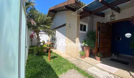 Casa à venda, 95 m² por R$ 850.000,00 - Centro - São Pedro da Aldeia/RJ