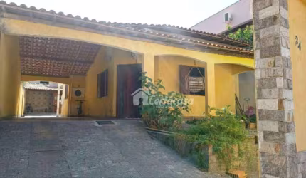 Casa com 3 dormitórios à venda, 163 m² por R$ 420.000 - Condomínio Chácara da Aldeia - São Pedro da Aldeia/RJ