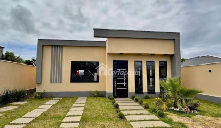 Casa com 3 dormitórios à venda, 156 m² por R$ 700.000 - São Matheus - São Pedro da Aldeia/RJ