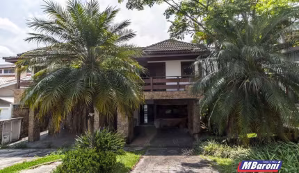 Casa em Alphaville  3 Andares 650m2  4 quartos 4 suítes 7 banheiros 4 vagas